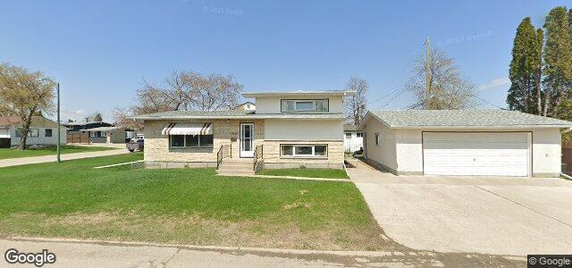 Larawan ng 168 Crestwood Crescent sa Winnipeg, Manitoba