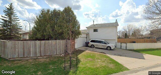 Larawan ng 168 Penfold Crescent sa Winnipeg, Manitoba