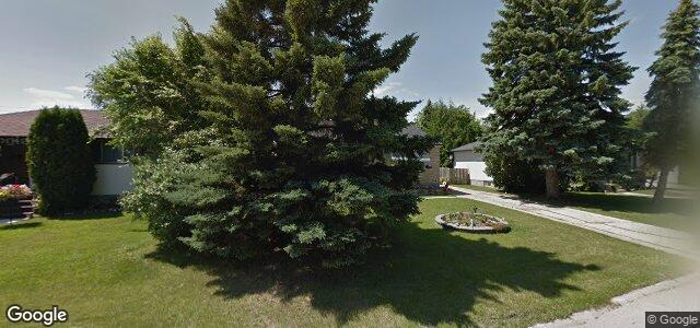 Larawan ng 17 Fontaine Crescent sa Winnipeg, Manitoba