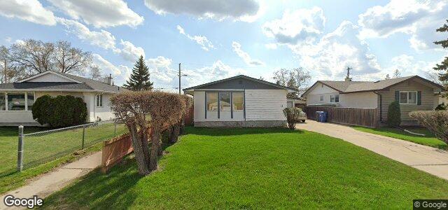 Photo of 17 Lochmoor Avenue in Winnipeg, Manitoba