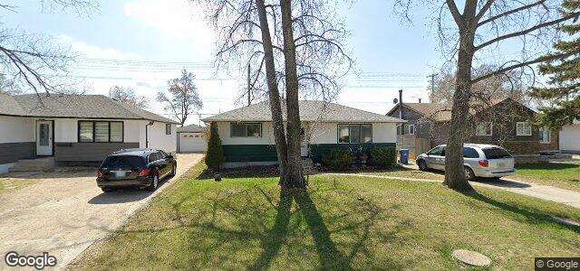 Larawan ng 175 Crestwood Crescent sa Winnipeg, Manitoba
