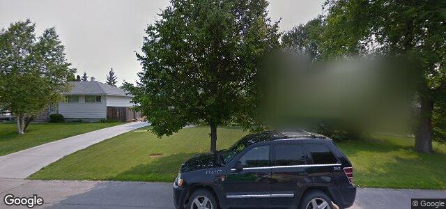 Larawan ng 180 Harper Avenue sa Winnipeg, Manitoba