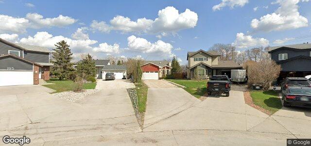 Larawan ng 187 Penfold Crescent sa Winnipeg, Manitoba