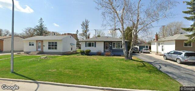 Larawan ng 19 Crestwood Crescent sa Winnipeg, Manitoba