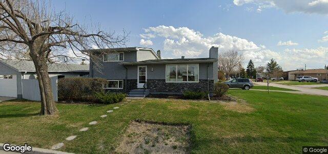 Larawan ng 2 Peterboro Bay sa Winnipeg, Manitoba