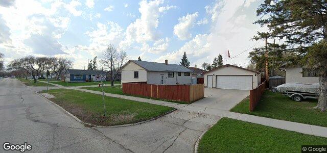 Larawan ng 2 Vincent Massey Boulevard sa Winnipeg, Manitoba