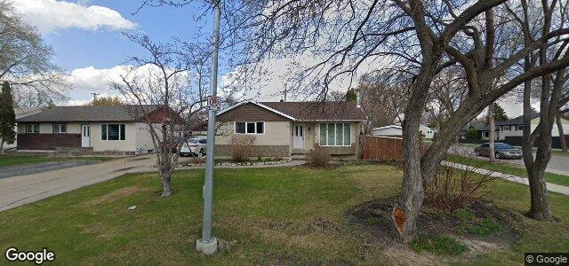 Larawan ng 2 Westmount Bay sa Winnipeg, Manitoba