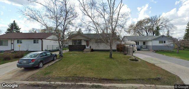 Larawan ng 21 Lomond Boulevard sa Winnipeg, Manitoba
