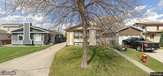 Larawan ng 231 Penfold Crescent sa Winnipeg, Manitoba