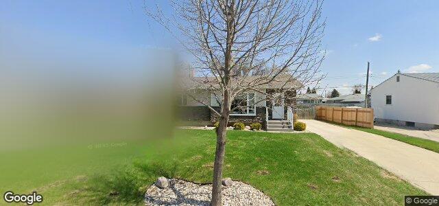 Larawan ng 24 Crestwood Crescent sa Winnipeg, Manitoba