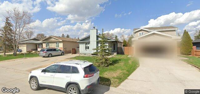 Larawan ng 243 Penfold Crescent sa Winnipeg, Manitoba