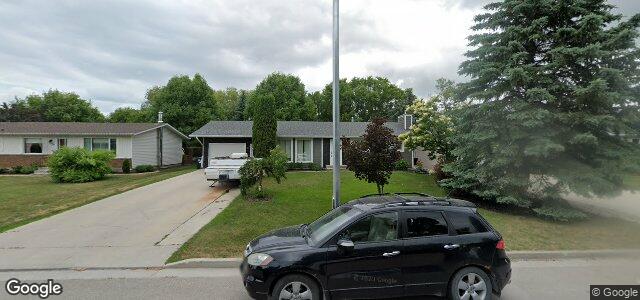 Larawan ng 27 Coral Crescent sa Winnipeg, Manitoba