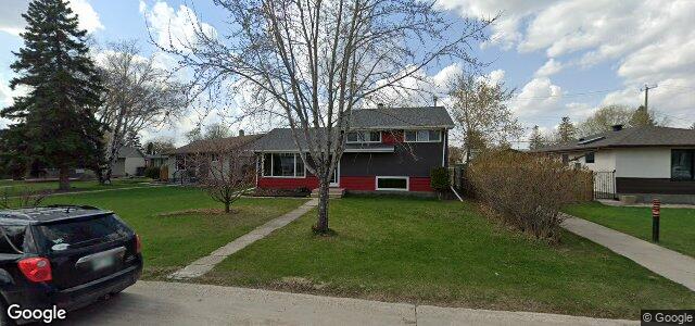 Larawan ng 27 Vincent Massey Boulevard sa Winnipeg, Manitoba