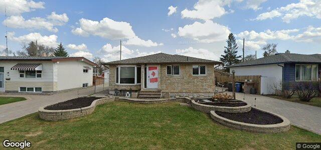 Larawan ng 28 Vincent Massey Boulevard sa Winnipeg, Manitoba