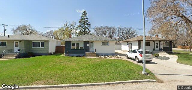 Larawan ng 3 Crestwood Crescent sa Winnipeg, Manitoba