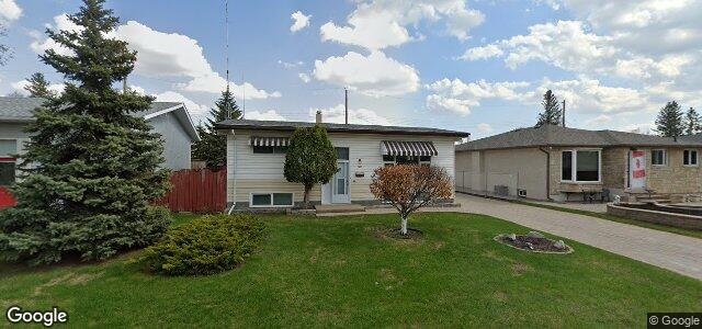 Larawan ng 30 Vincent Massey Boulevard sa Winnipeg, Manitoba