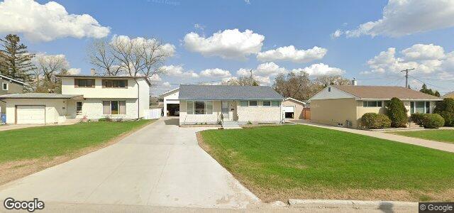 Larawan ng 304 Dussault Avenue sa Winnipeg, Manitoba