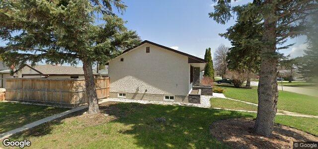 Larawan ng 32 Bentwood Bay sa Winnipeg, Manitoba