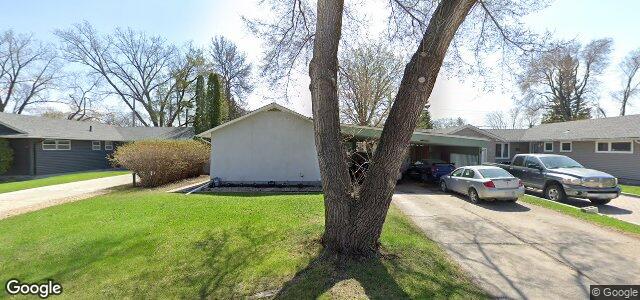 Larawan ng 35 Bittersweet Bay sa Winnipeg, Manitoba