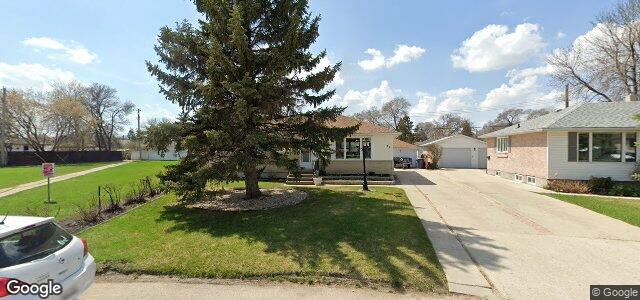 Larawan ng 35 Fontaine Crescent sa Winnipeg, Manitoba