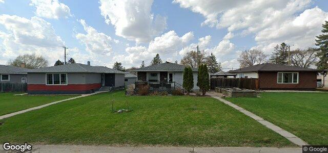 Larawan ng 35 Vincent Massey Boulevard sa Winnipeg, Manitoba