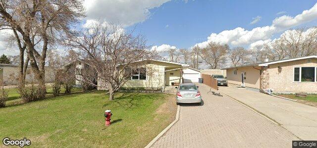Larawan ng 36 Lochmoor Avenue sa Winnipeg, Manitoba