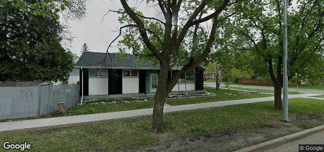 Larawan ng 366 Speers Road sa Winnipeg, Manitoba