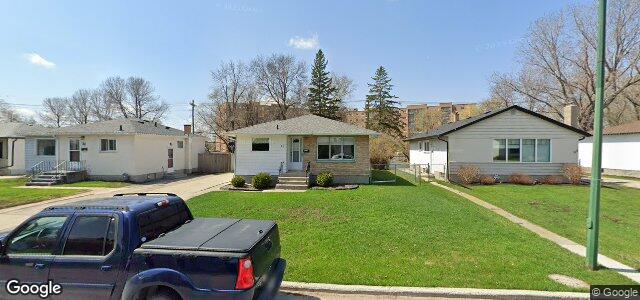 Larawan ng 37 Crestwood Crescent sa Winnipeg, Manitoba