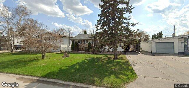 Larawan ng 37 Lochmoor Avenue sa Winnipeg, Manitoba
