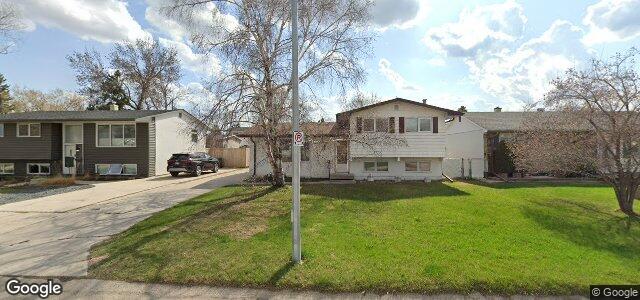 Larawan ng 39 Lochmoor Avenue sa Winnipeg, Manitoba