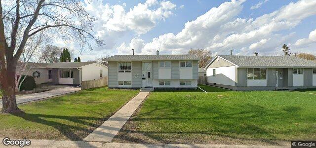 Larawan ng 39 Lomond Boulevard sa Winnipeg, Manitoba