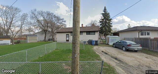 Larawan ng 39 Vincent Massey Boulevard sa Winnipeg, Manitoba