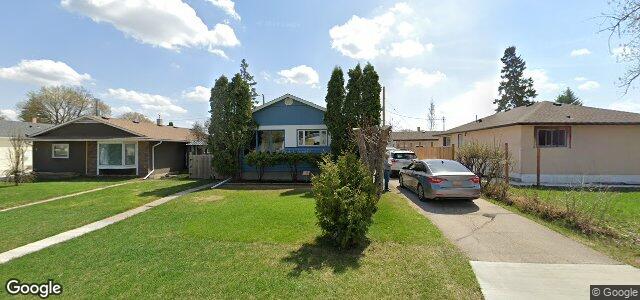 Photo of 4 Fleury Place in Winnipeg, Manitoba