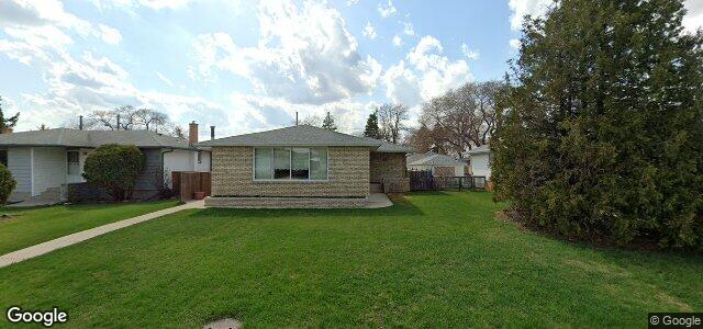 Larawan ng 400 Westmount Drive sa Winnipeg, Manitoba
