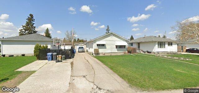 Larawan ng 42 Fontaine Crescent sa Winnipeg, Manitoba
