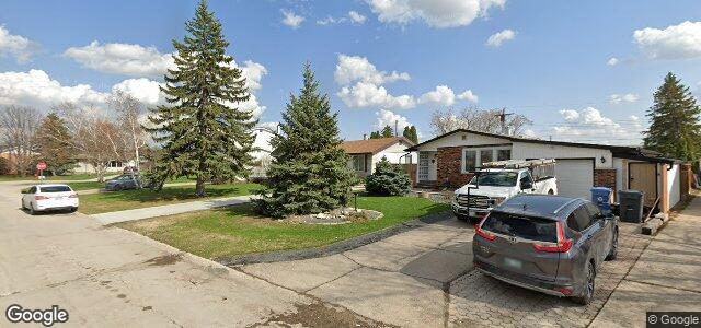 Larawan ng 42 Penrose Place sa Winnipeg, Manitoba