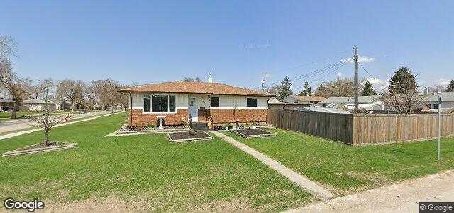 Photo of 442 Westmount Drive in Winnipeg, Manitoba