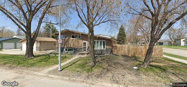 Larawan ng 443 Westmount Drive sa Winnipeg, Manitoba