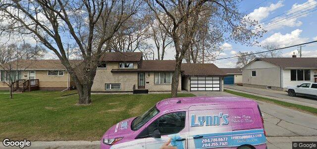 Larawan ng 45 Vincent Massey Boulevard sa Winnipeg, Manitoba