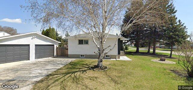 48 Crestwood Crescent（加拿大曼尼托巴省温尼伯市）房屋照片