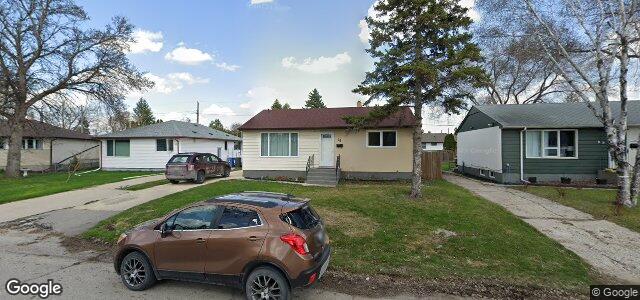 Larawan ng 49 Frontenac Bay sa Winnipeg, Manitoba