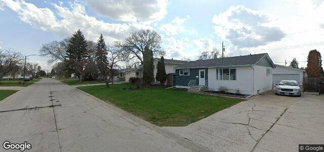 Larawan ng 5 Monaco Bay sa Winnipeg, Manitoba