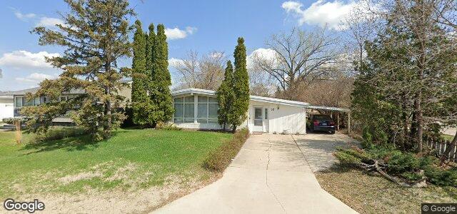 Larawan ng 50 De Bourmont Avenue sa Winnipeg, Manitoba