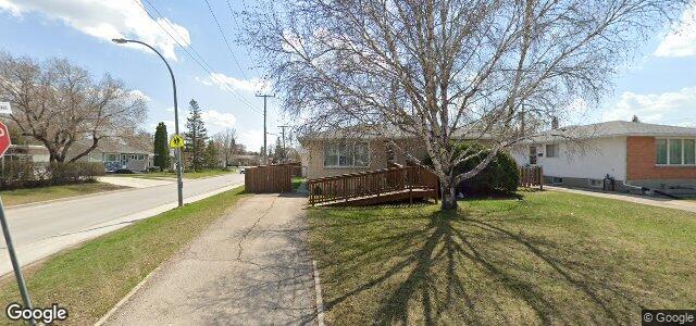 Larawan ng 51 Fontaine Crescent sa Winnipeg, Manitoba