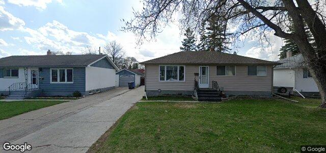 Larawan ng 52 Frontenac Bay sa Winnipeg, Manitoba