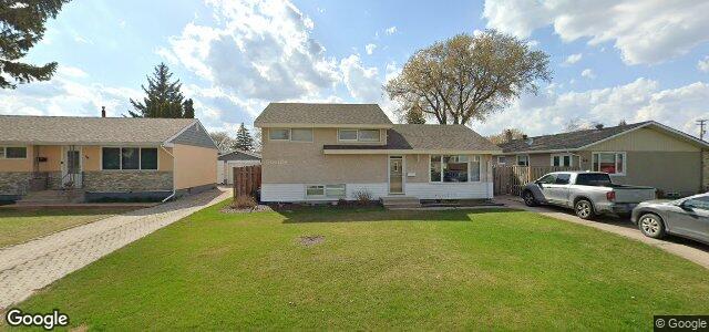 Larawan ng 52 Westmount Bay sa Winnipeg, Manitoba