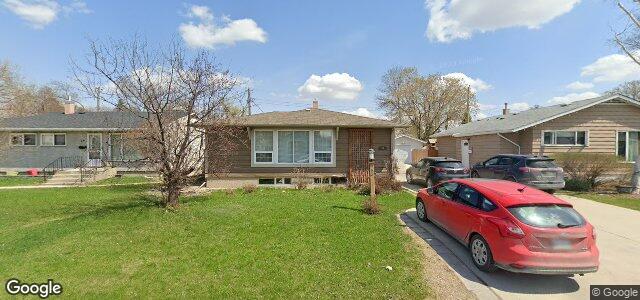 Larawan ng 56 De Bourmont Bay sa Winnipeg, Manitoba