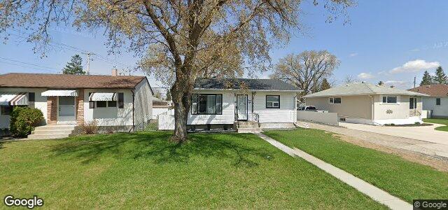 Larawan ng 58 Crestwood Crescent sa Winnipeg, Manitoba