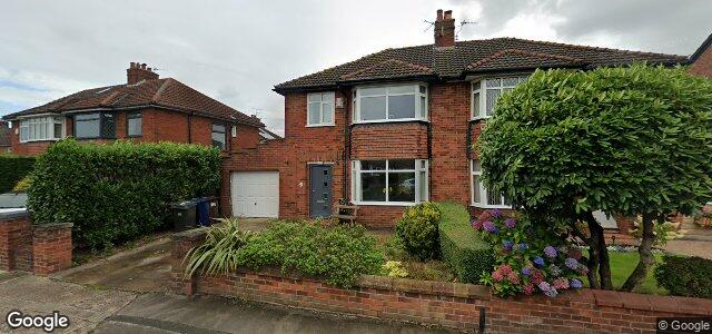 Larawan ng 6 Canberra Road sa Winnipeg, Manitoba