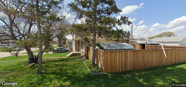 Larawan ng 62 Fontaine Crescent sa Winnipeg, Manitoba